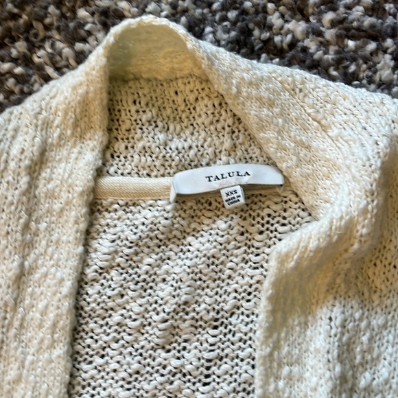 Aritzia Sweater - Picture 2 of 3